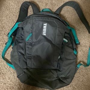 Thule Triump 2 backpack